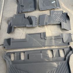 Chevrolet Tahoe Floor Mats Brown