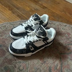 Black and white lv trainers