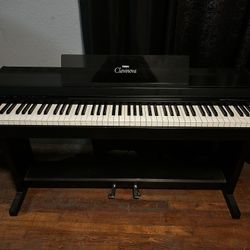 Yamaha Clavinova ( CLP-300) 