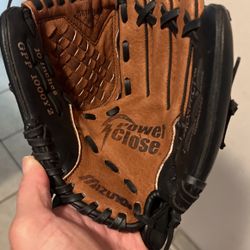 Child Baseball Glove 10 Inch”