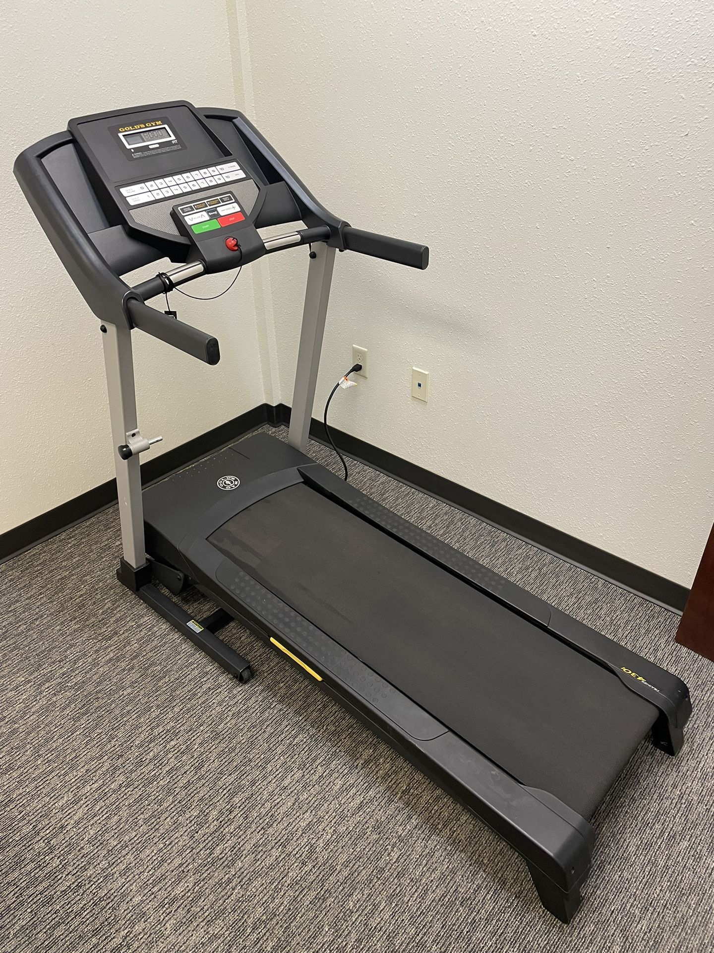 Gold’s Gym 430i Treadmill