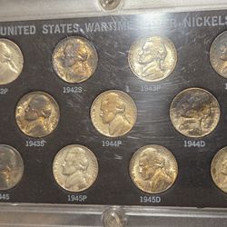11 PC. WW2.  35%  SILVER NICKEL DISPLAY