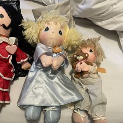 Precious moments dolls
