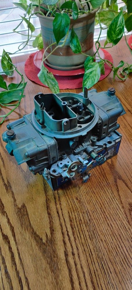 Holley 4777-2 650 CFM 4777 Double Pumper 4 Barrel BBL Carburetor Carb