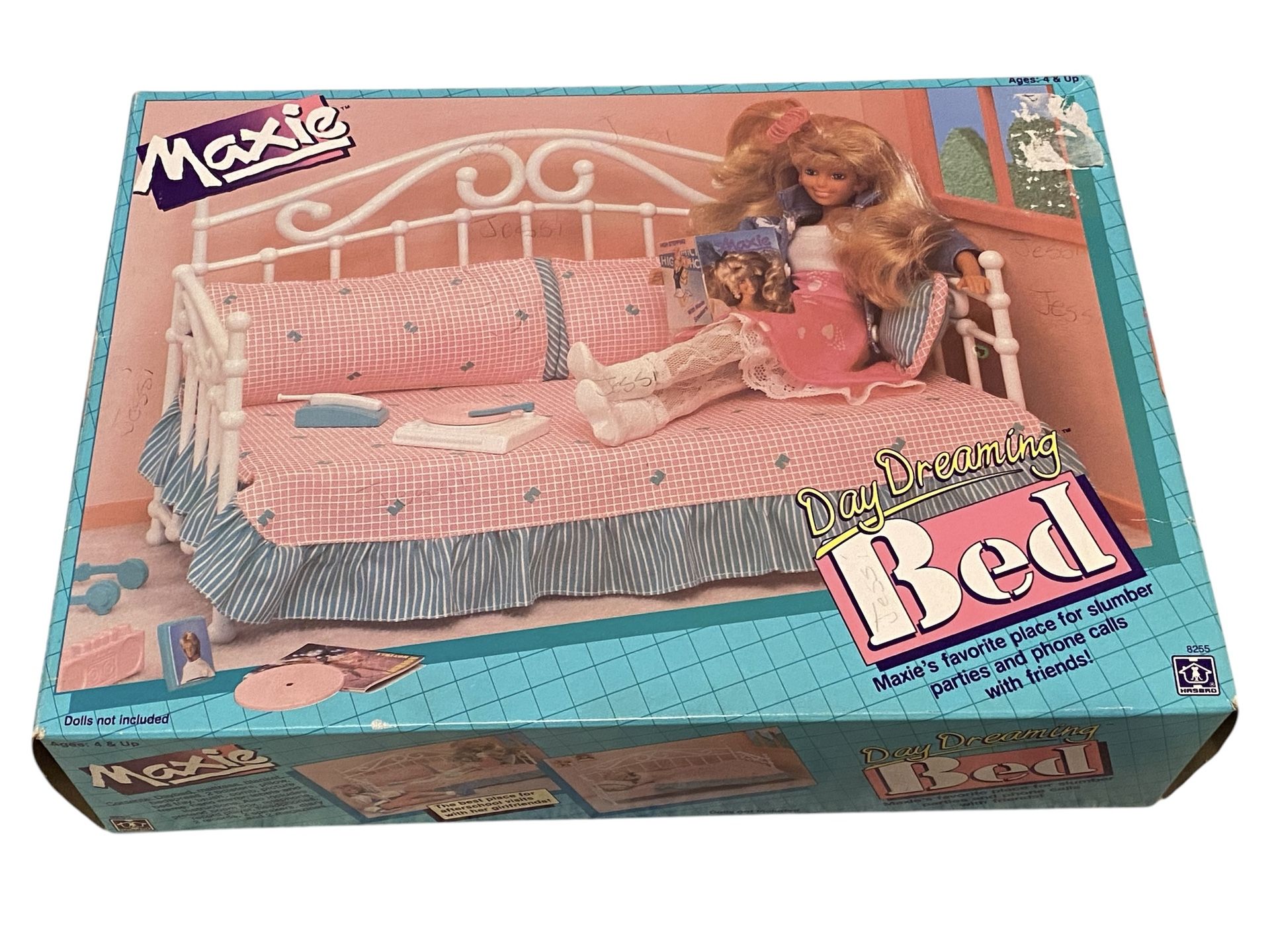 1988 Hasbro Maxie Doll Day Dreaming Bed Fram Barbie Doll House