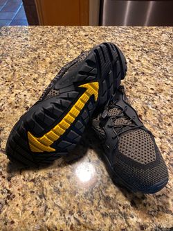 Size 9 Calceus Water Shoes for Men and Women Quick Dry Outdoor Beach Aqua Hiking Sneakers