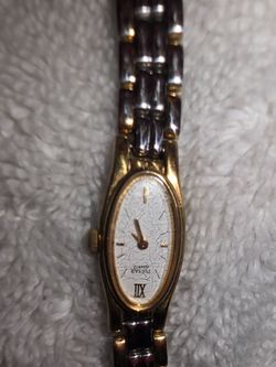 VINTAGE WOMANS QUARTZ PULSAR
