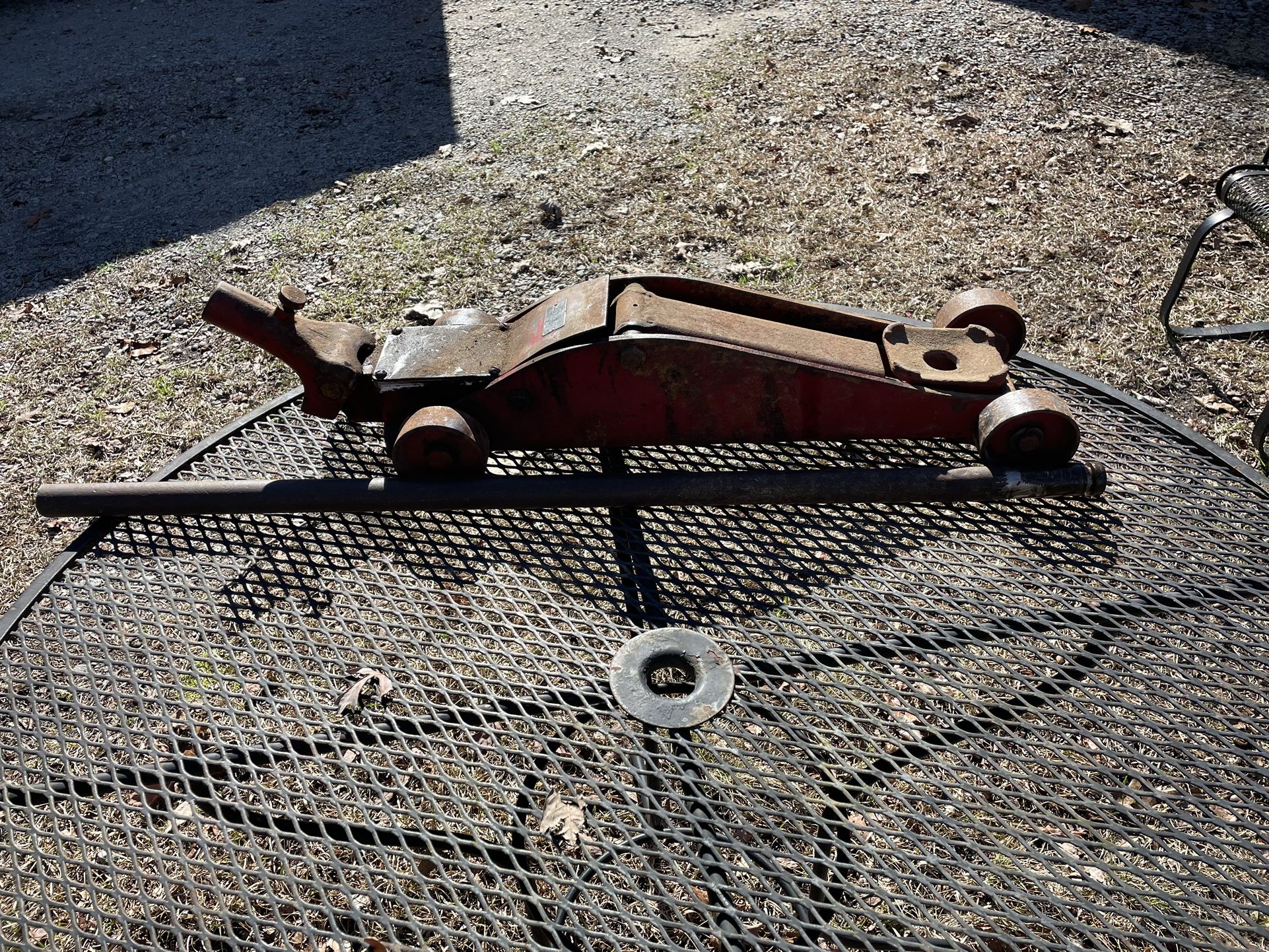 Black Hawk Floor Jack….1/12 Ton