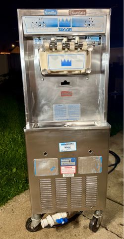 Taylor 794-33 Commercial Soft Serve Ice Cream Machine