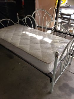 New daybeds with a mattress $200
