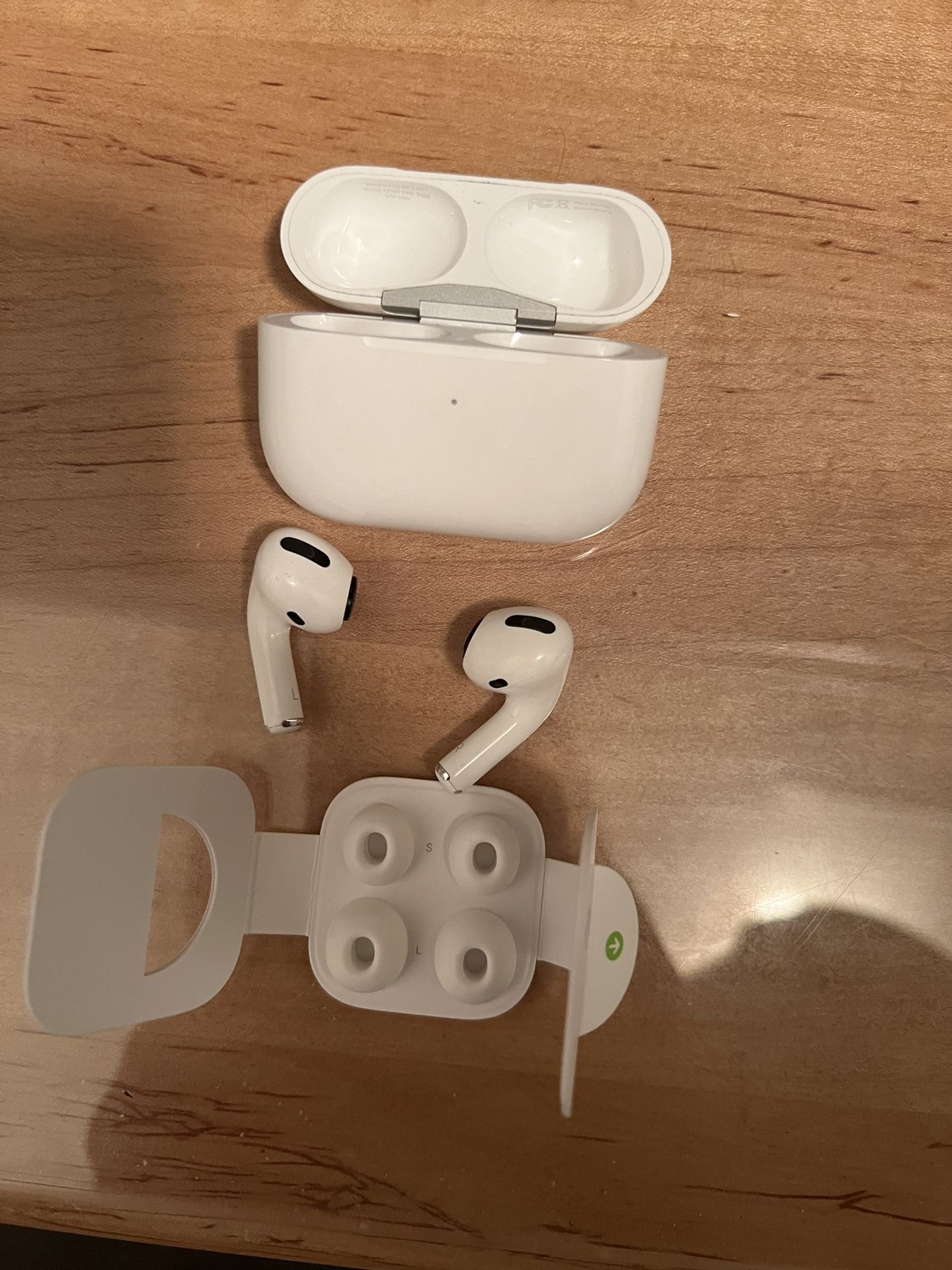 Airpod Pros (1st Gen) w/ Unused Small And Large Ear Tips 