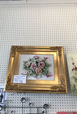 Original Handmade Italian Capedimonte Franed Porcelain Flowers