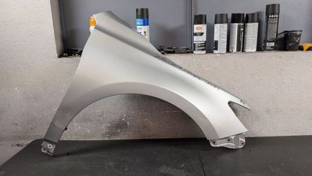 2015-2016-2017 TOYOTA CAMRY RIGHT FENDER OEM USED #10677