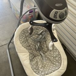 Graco Baby  Swing