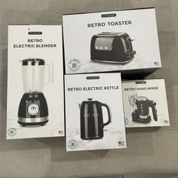 NEW 4-Pc Servappétit Retro Kitchen Set - Toaster, Kettle, Blender, Mixer
