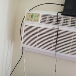 In-wall Air Conditioner