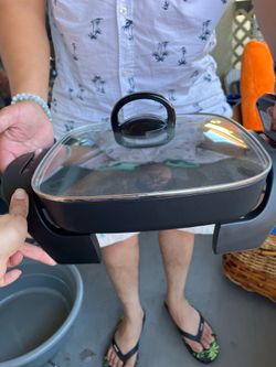Electric skillet
