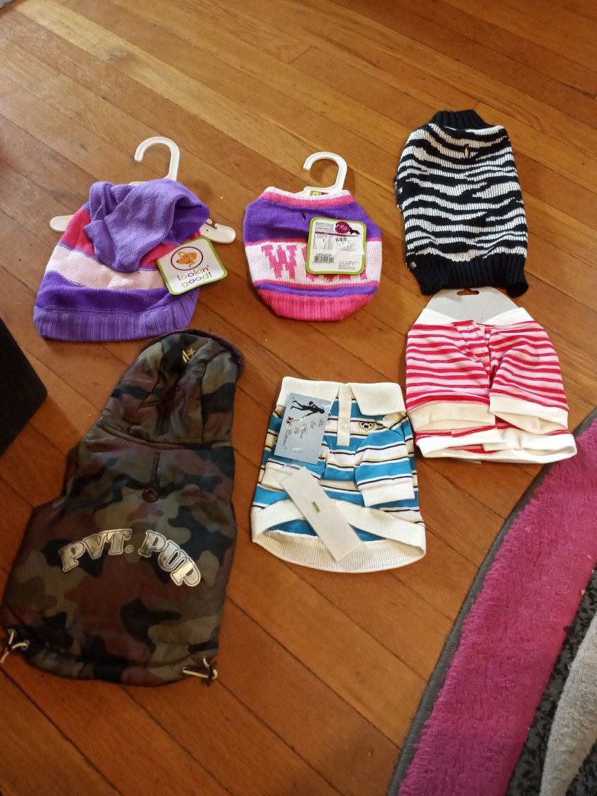 Pet Clothing. Sz. xs & Small..New