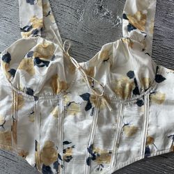 Yellow Rose Flower Top 