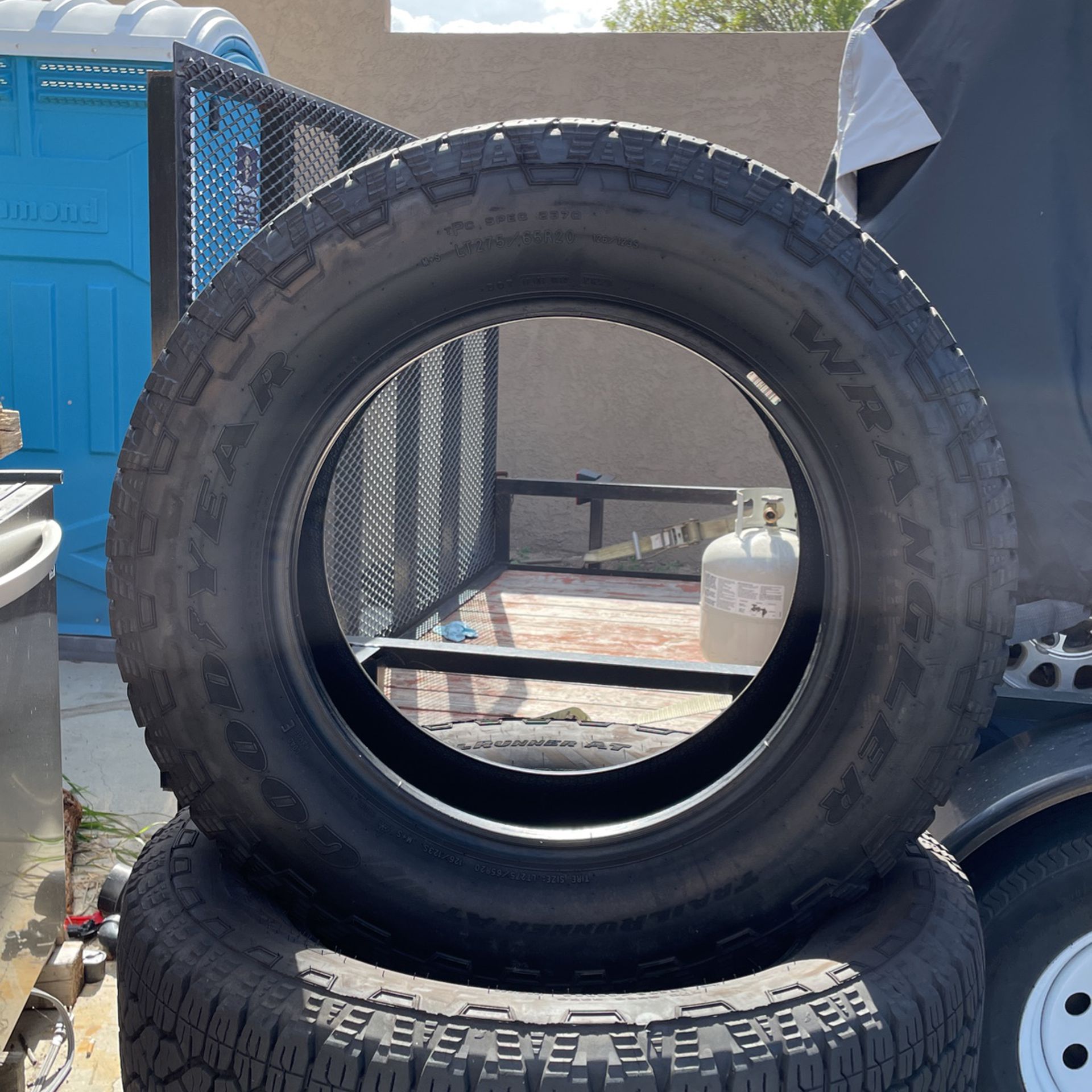 Goodyear Wrangler Trail Runner Tires 275/65r20 for Sale in Chula Vista, CA  - OfferUp