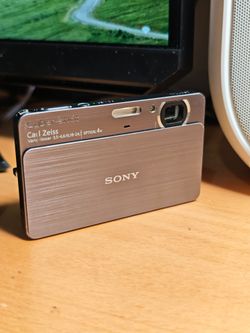 Sony dsc-t700 camera