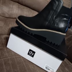 Dolce Vita Boots Size 9
