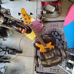 Awesome 90's  Bass. 