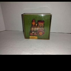 Vintage Hallmark, 1976 yesteryear train Christmas ornament