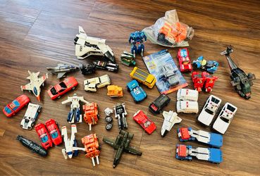 Lot of 39 Vintage Original 1980’s Transforming GoBots with Great Joints