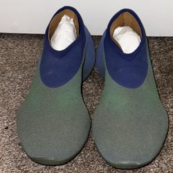 Adidas Yeezy Knit Runner "Faded Azure" Size 13