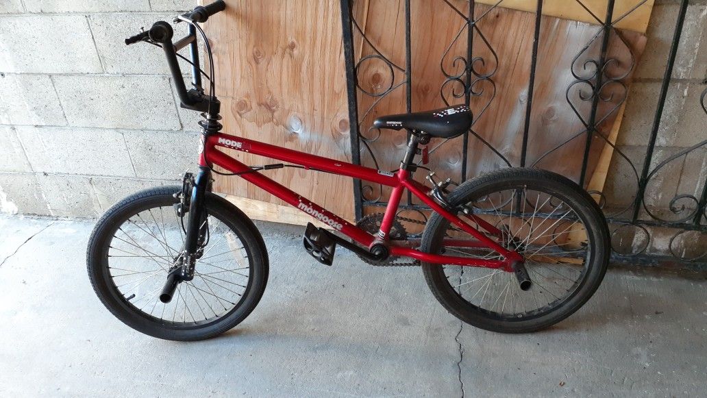Mongoose Mode 90 BMX