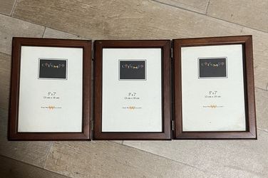 3 Fold Wood Picture Frame 5x7