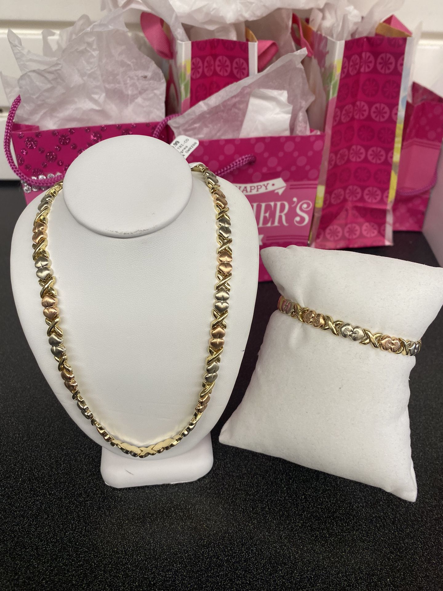 14k Gold XOXO Hugs And Kisses Necklace & Bracelet Set 
