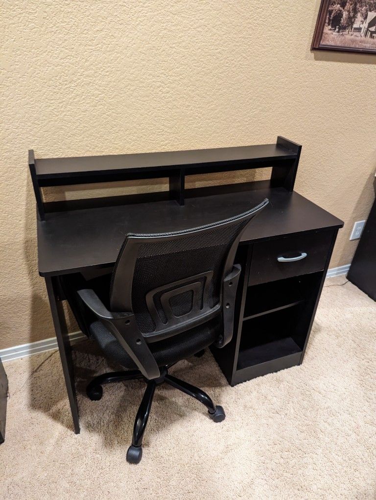 Desk & Office Chair