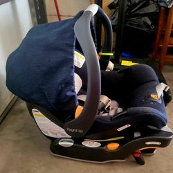 Chicco Infant Car Seat With extra Base