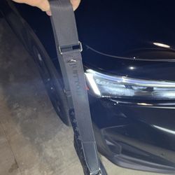  Louis Vuitton District PM