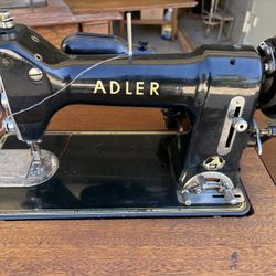 Adler 187 Sewing Machine With Table