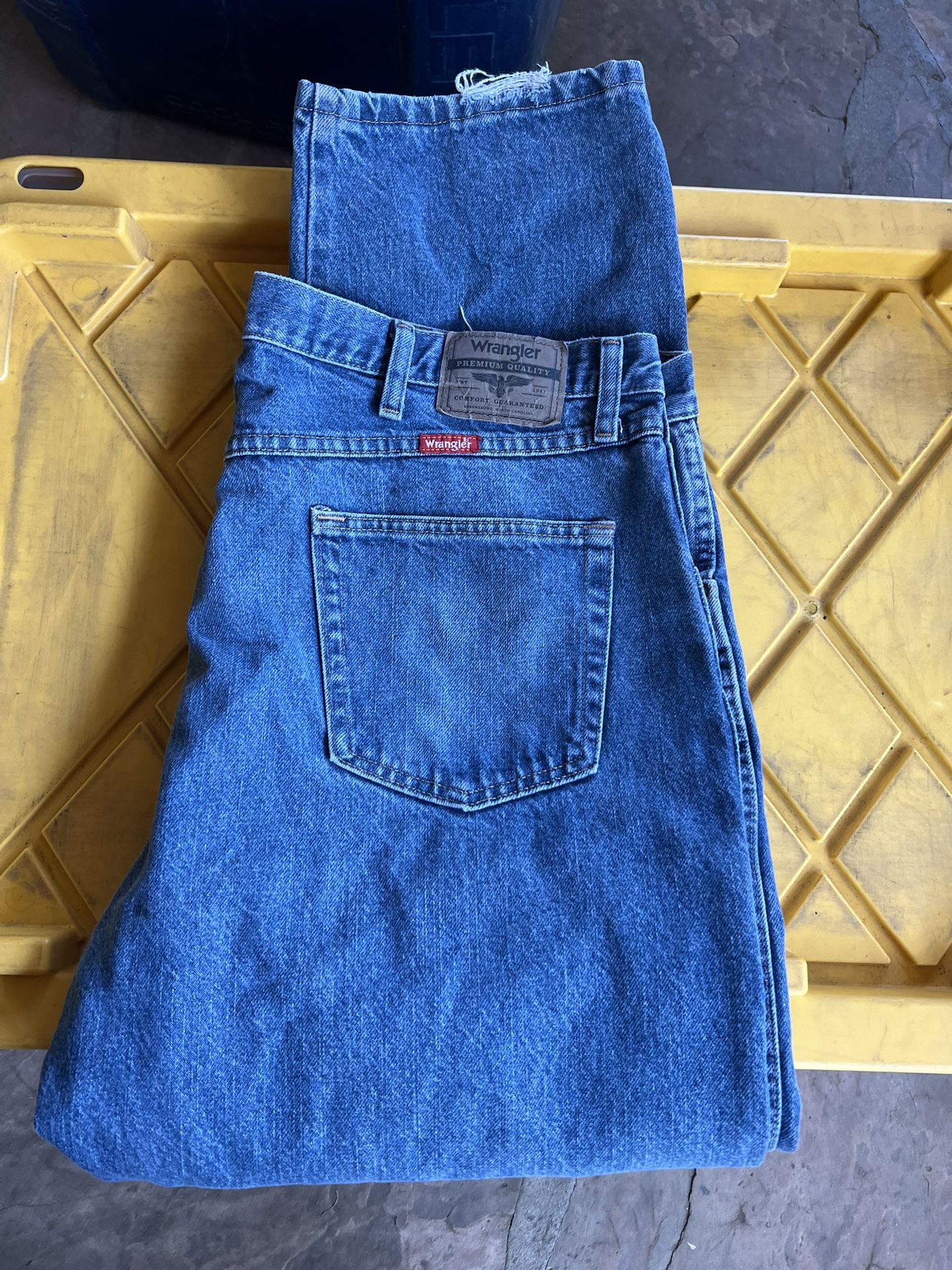 Wrangler Denim Pants Relaxed Pants regular fit Size 42x30