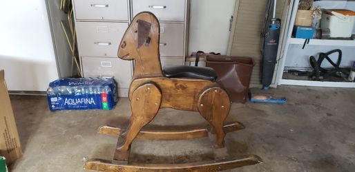 Rocking horse [goat]