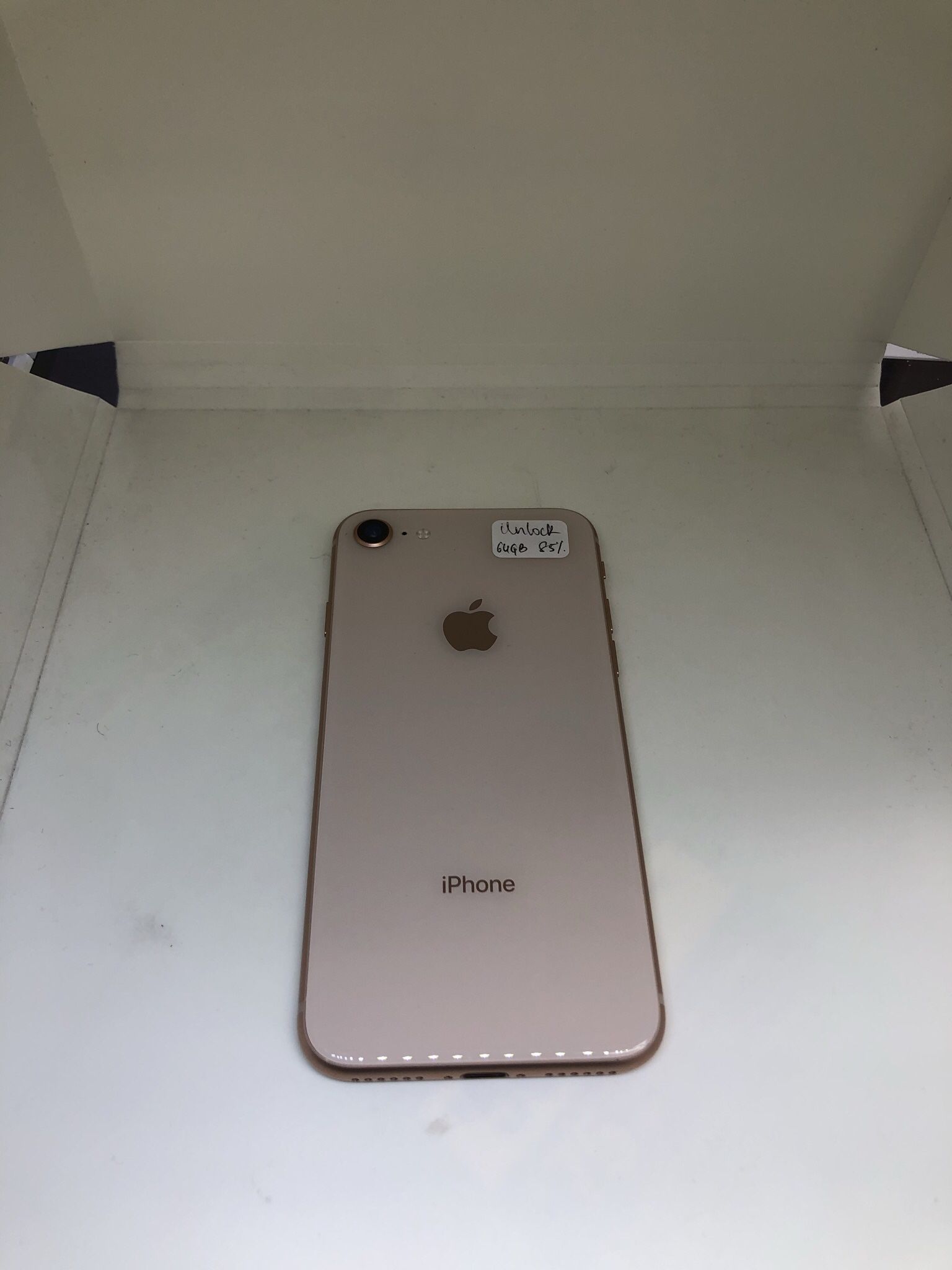 iPhone 8 excellent Condition Unlocked