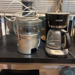 Breville Compact Juice Fountain BJE200XL & DECKER BLACK+DECKER 12-Cup Digital Coffee Maker, CM1160B, Programmable, Washable Basket Filter, Sneak-A-Cup