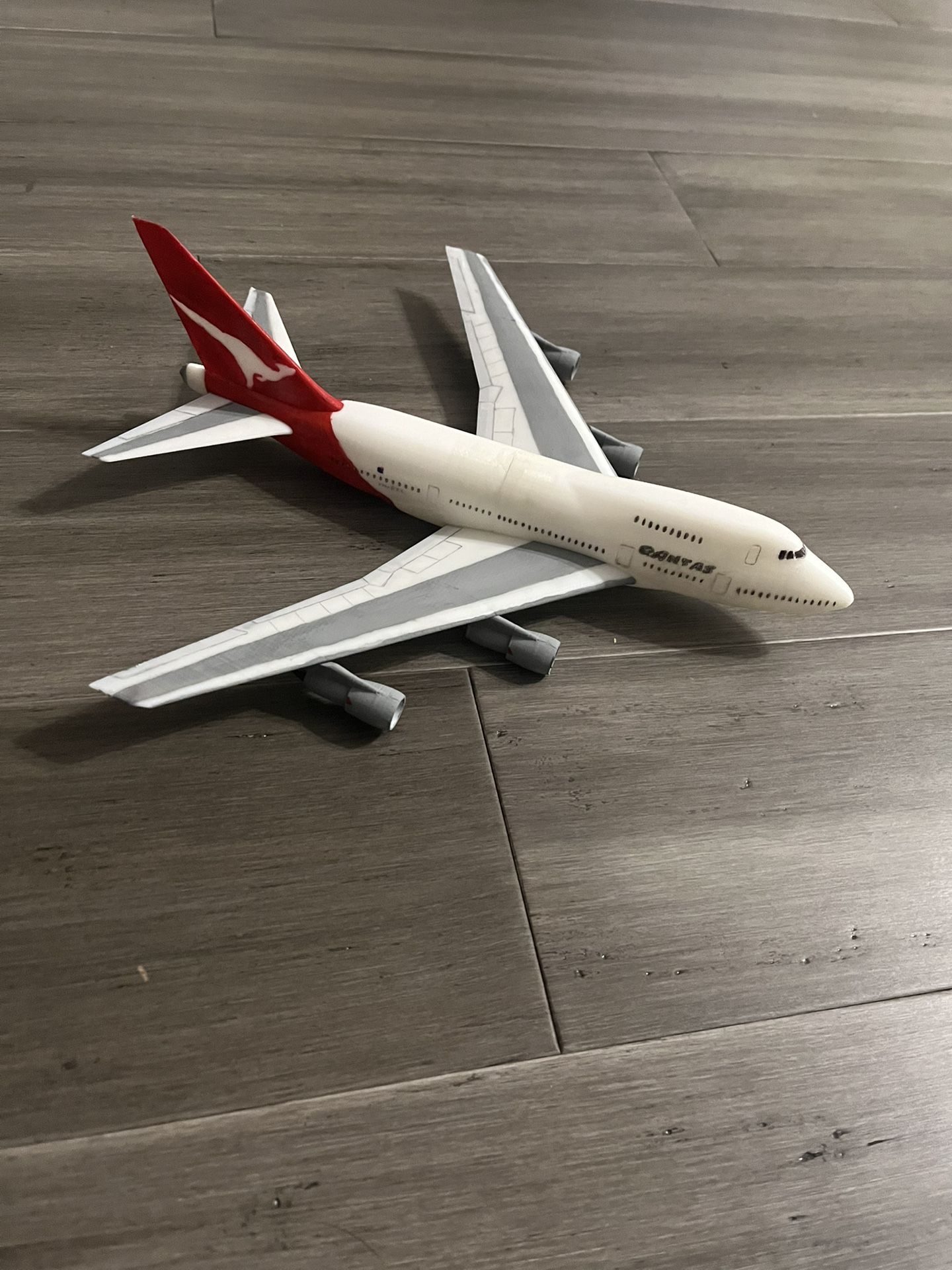747-200 Qantas 1:200 Scale Model