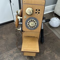 Antique Telephone 