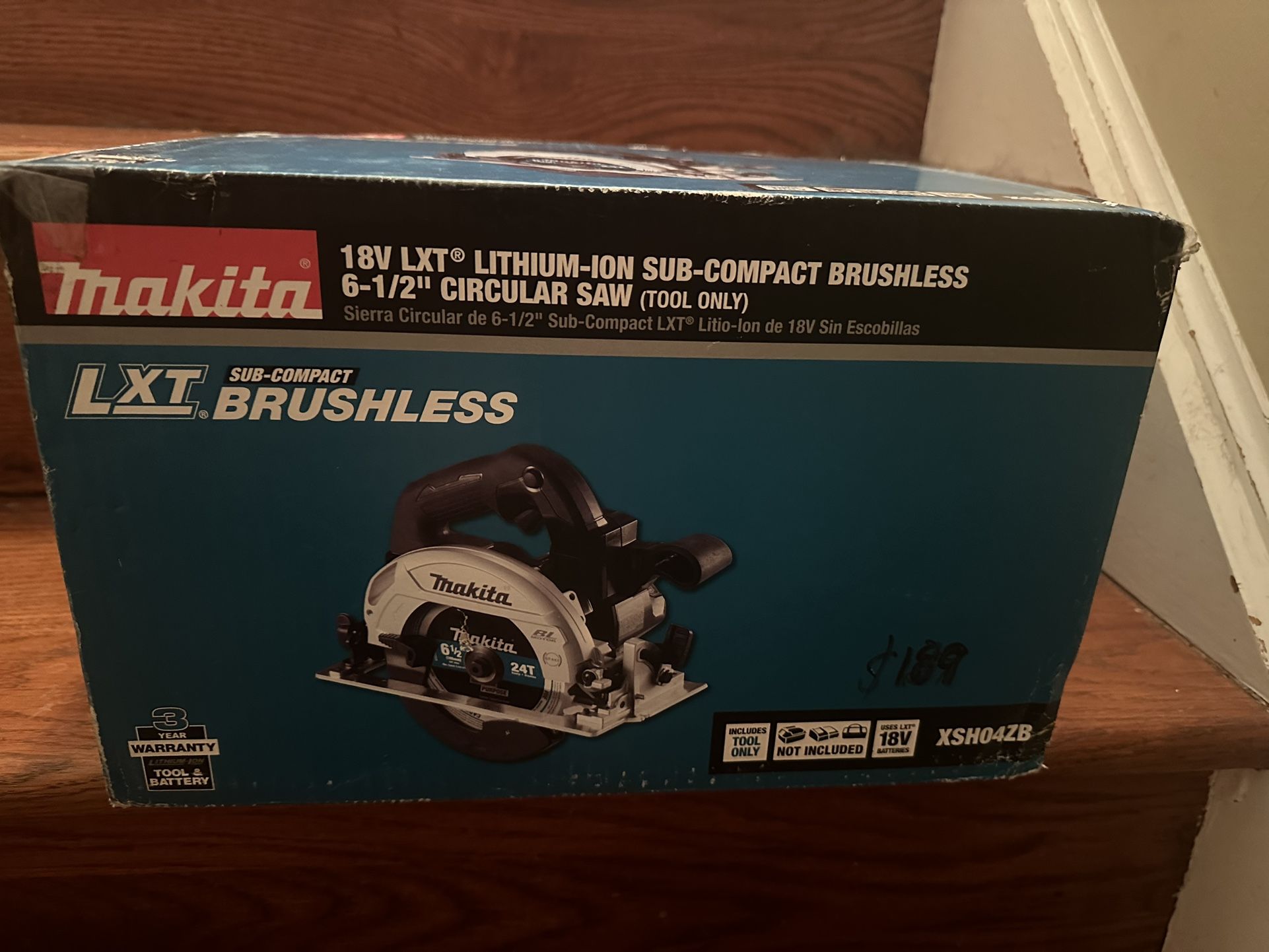 Makita 18V 6-1/2 in. LXT Sub-Compact Lithium-Ion Brushless Cordless Circular Saw (Tool Only)