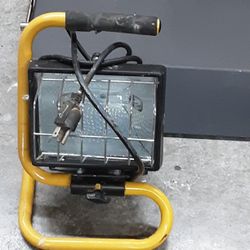 PORTABLE  WORK  LIGHT HALOGEN BULB 500 WATT
