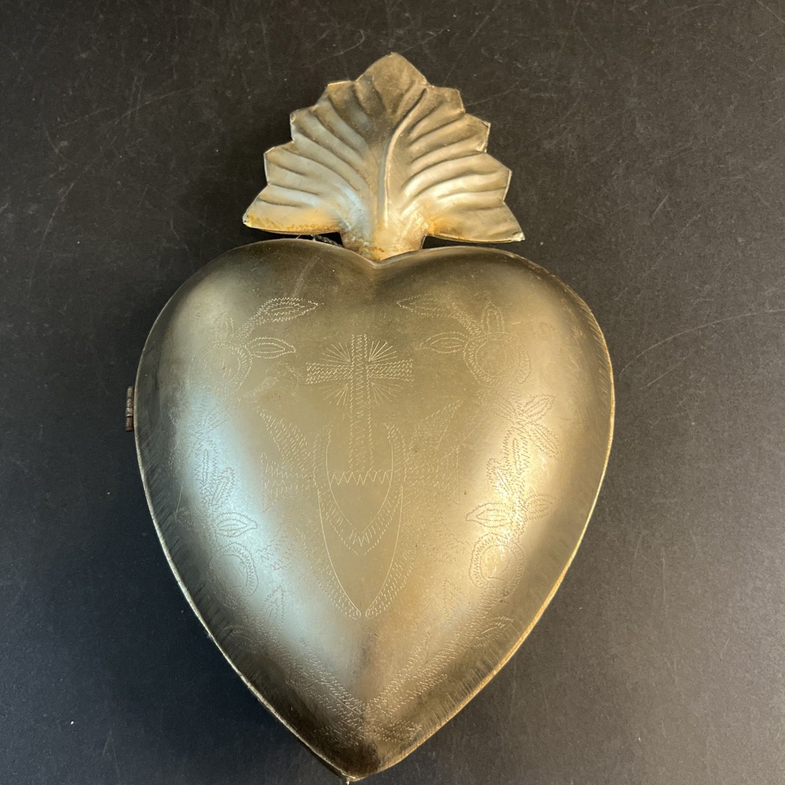 Vtg Sacred Milagro Silver Tone Heart Catholic Prayer Metal Etched Trinket Box 9"