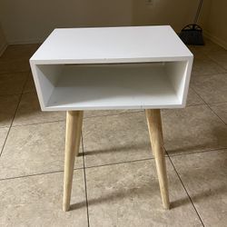 Bedside Table 
