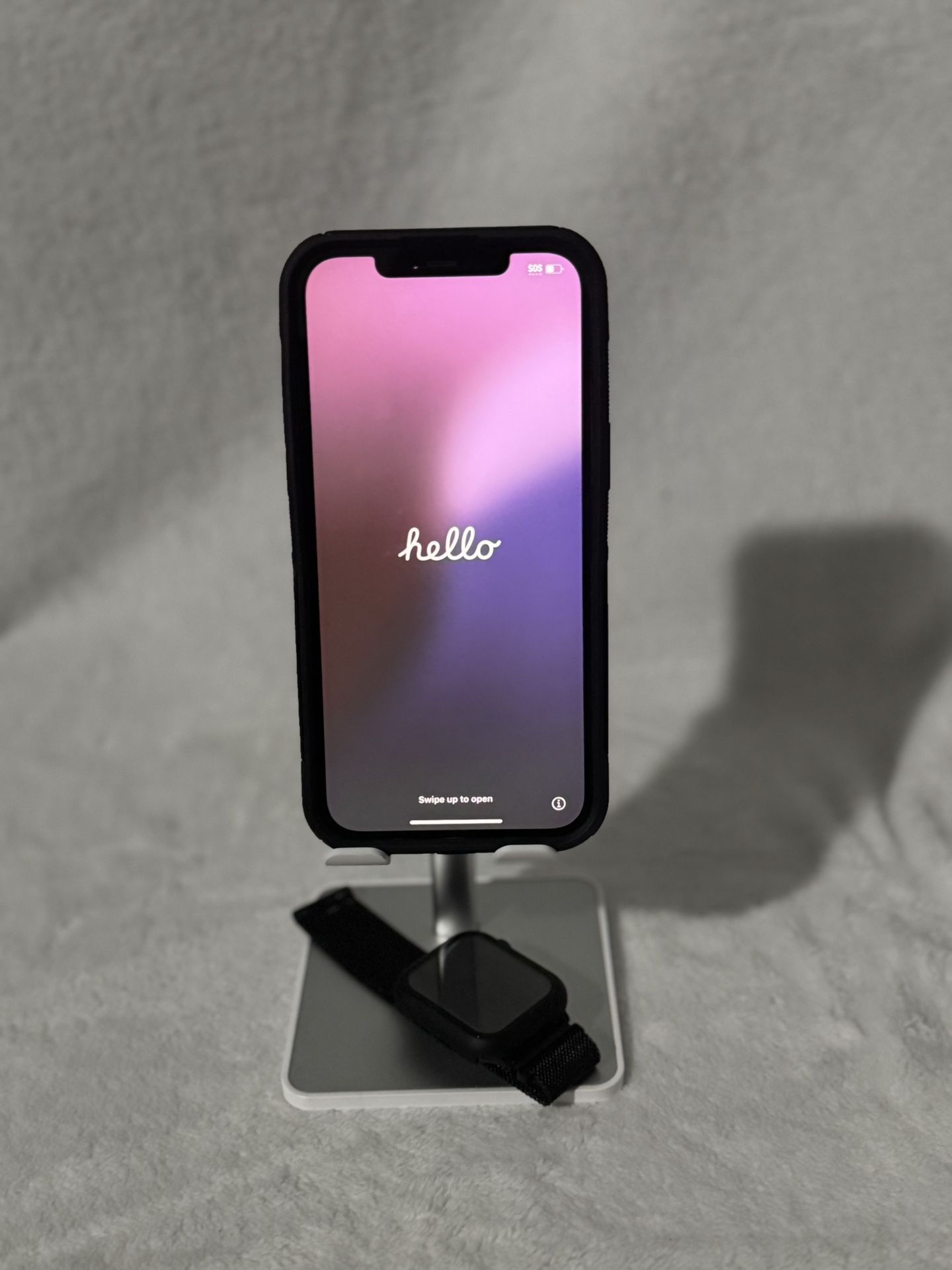 iPhone 12 Pro Max & Apple Watch SE