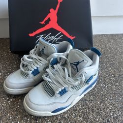 Air Jordan 4 Military Blue Size 7.5
