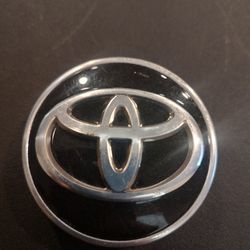 Toyota Avalon C-HR Camry Corolla iM Highlander Prius RAV4 Sienna Venza 2015-2024 Center Cap